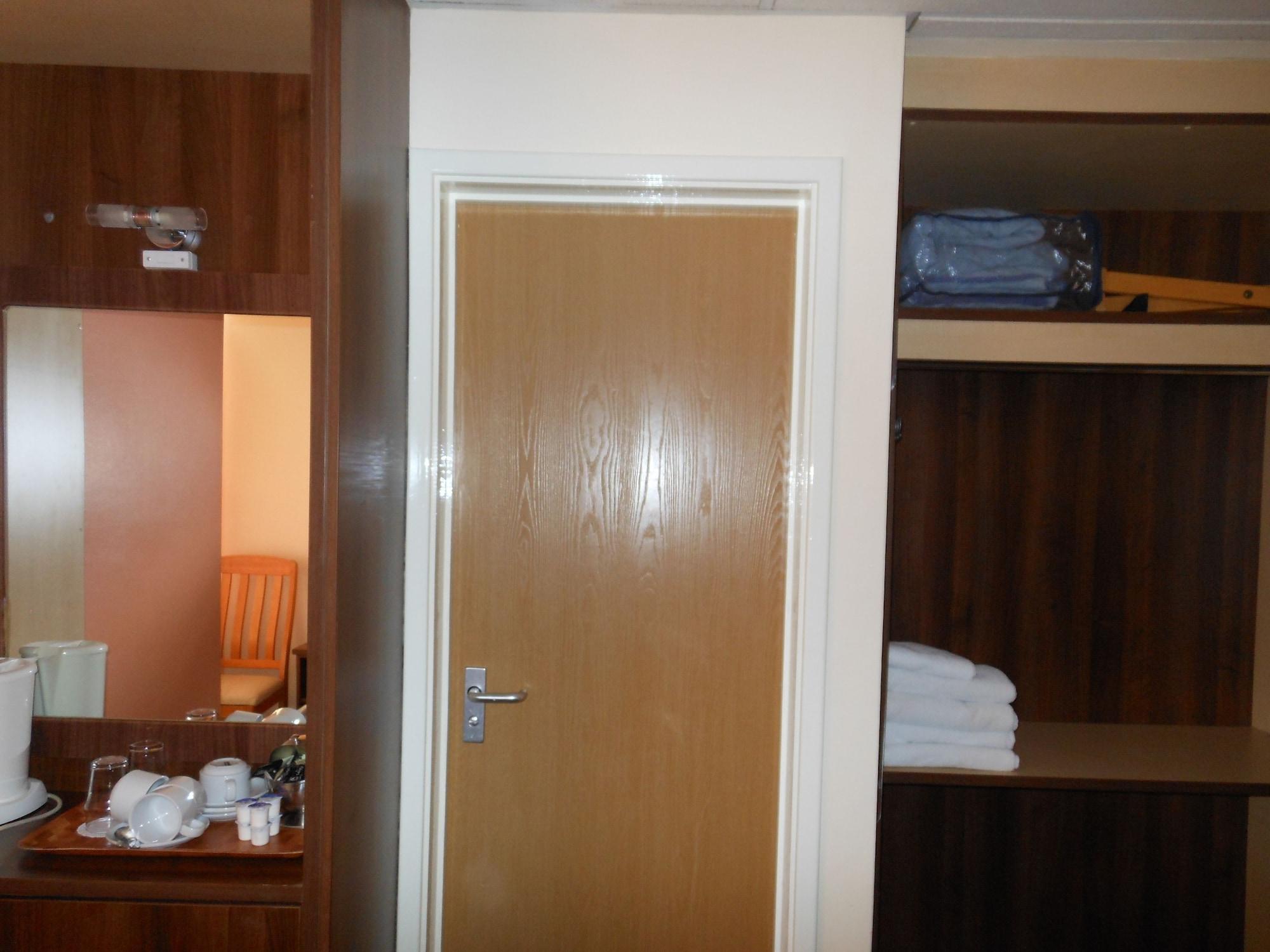 The Gatwick White House Hotel Χόρλι Εξωτερικό φωτογραφία