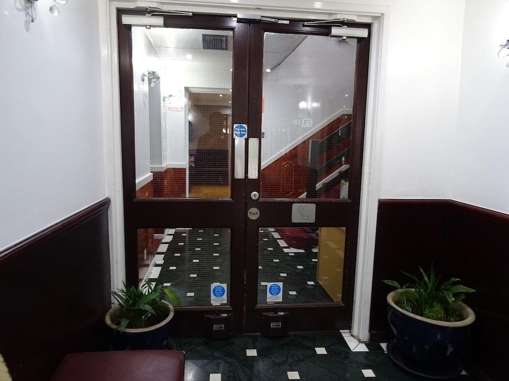 The Gatwick White House Hotel Χόρλι Εξωτερικό φωτογραφία