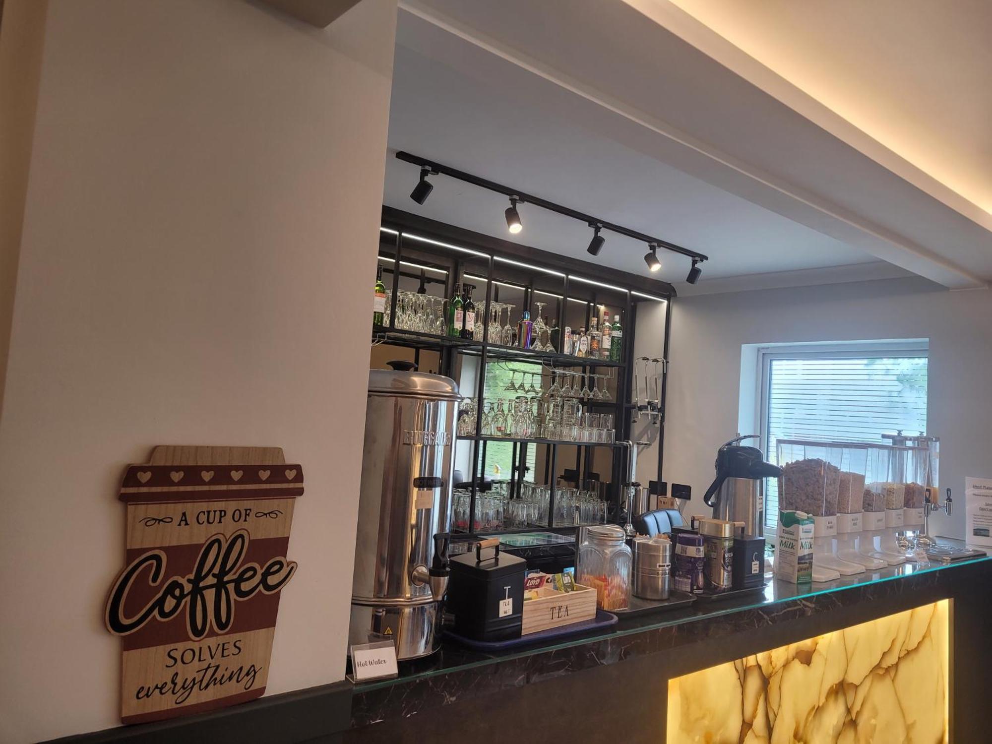 The Gatwick White House Hotel Χόρλι Εξωτερικό φωτογραφία