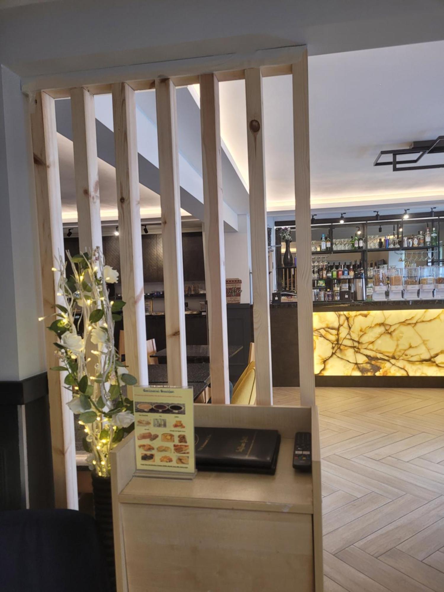 The Gatwick White House Hotel Χόρλι Εξωτερικό φωτογραφία